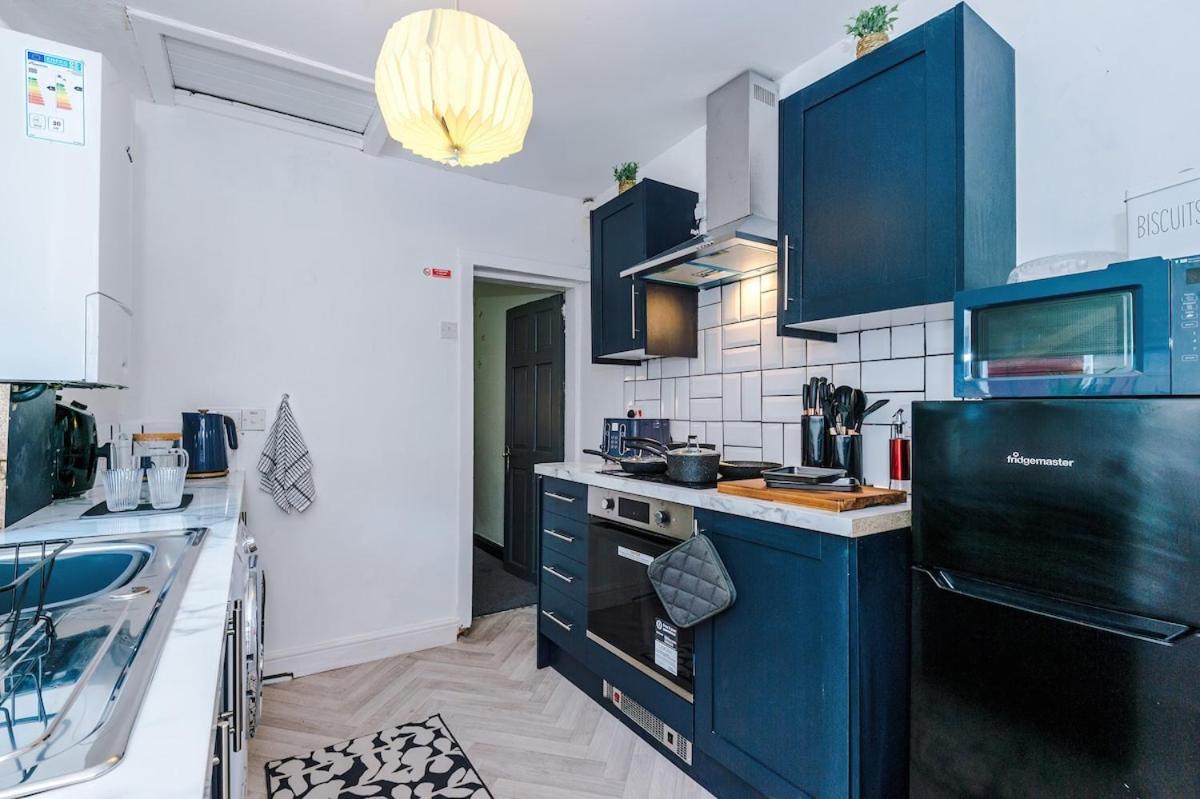 Free Park, Sleeps 8, Stunning In Salford, Long Term Disc, Perfect For Groups * Manchester