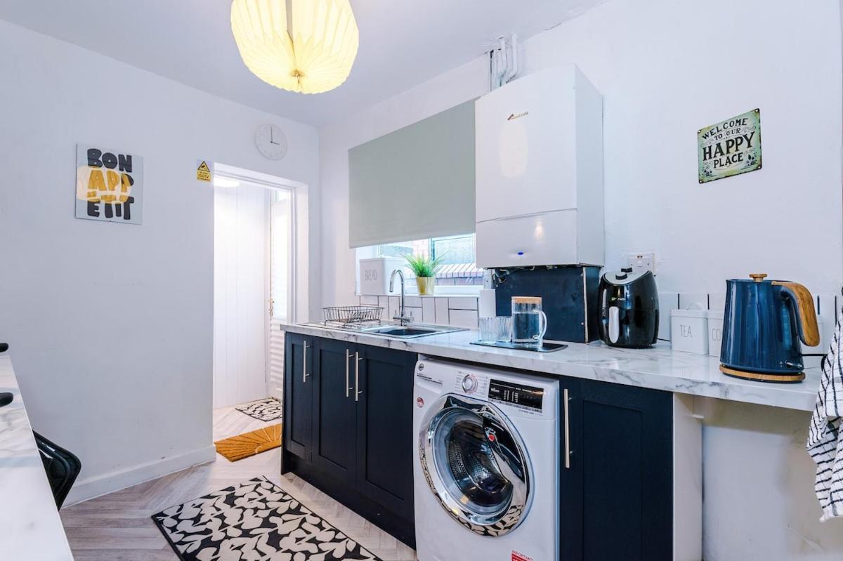 Free Park, Sleeps 8, Stunning In Salford, Long Term Disc, Perfect For Groups *