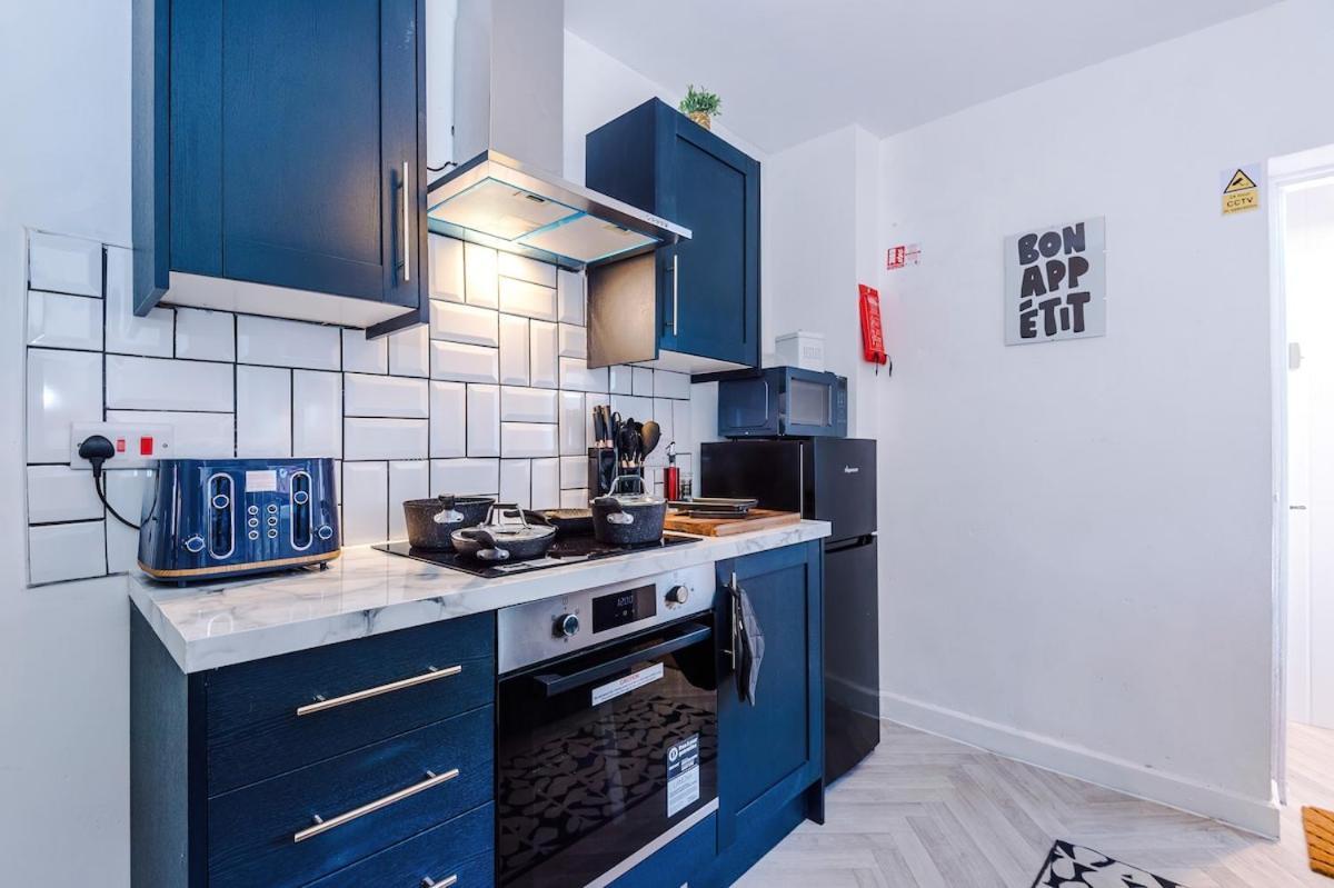 Free Park, Sleeps 8, Stunning In Salford, Long Term Disc, Perfect For Groups *