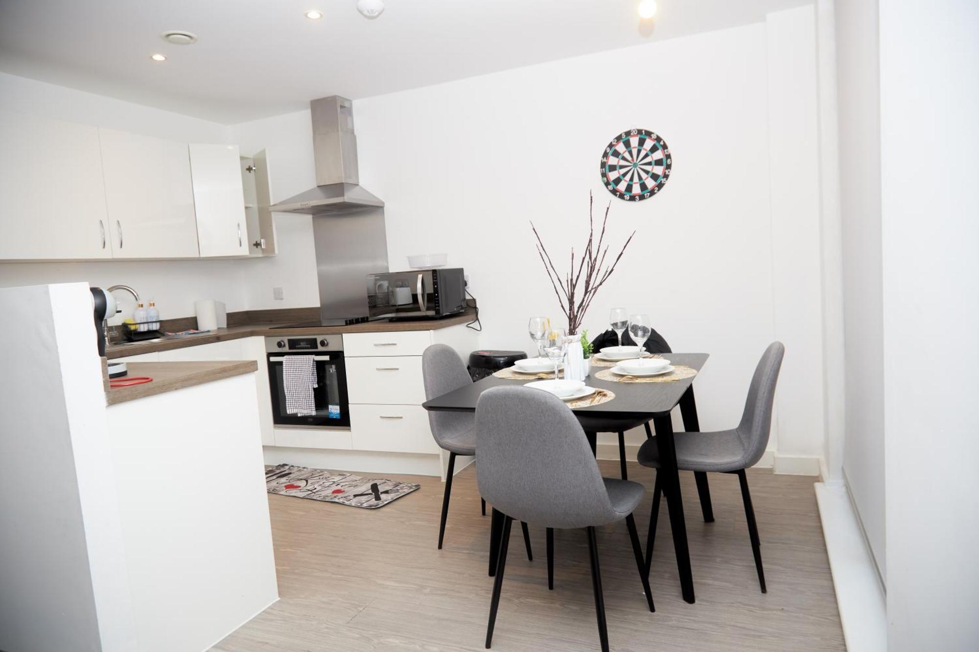 Apartment Obi's House&suites - Luxury 2bed Duplex With Balcony