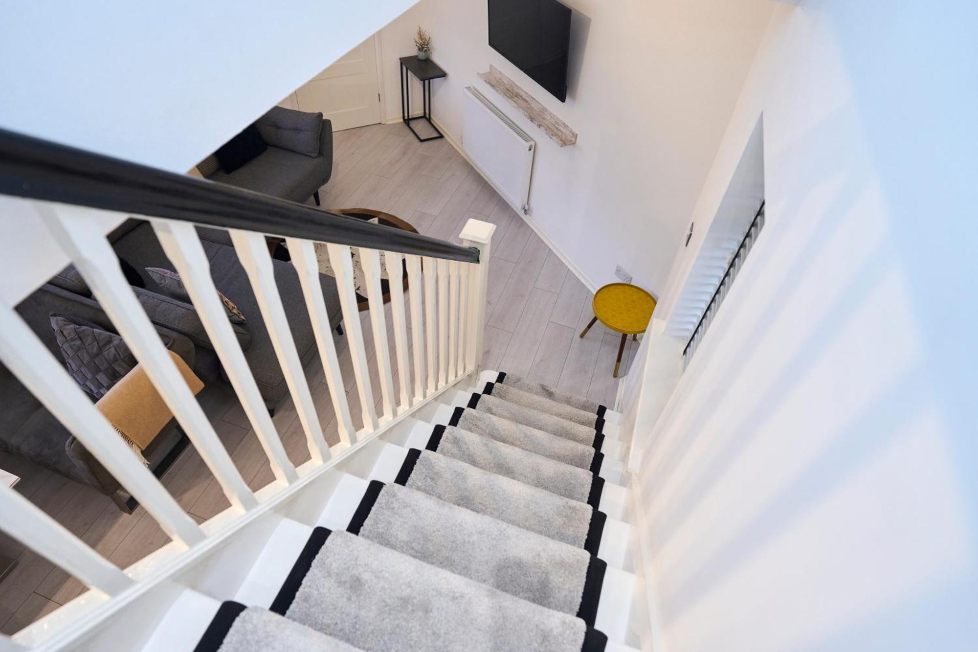Spacious 2-Bed Home Near Manchester City Centre, Fast Wifi Manchester