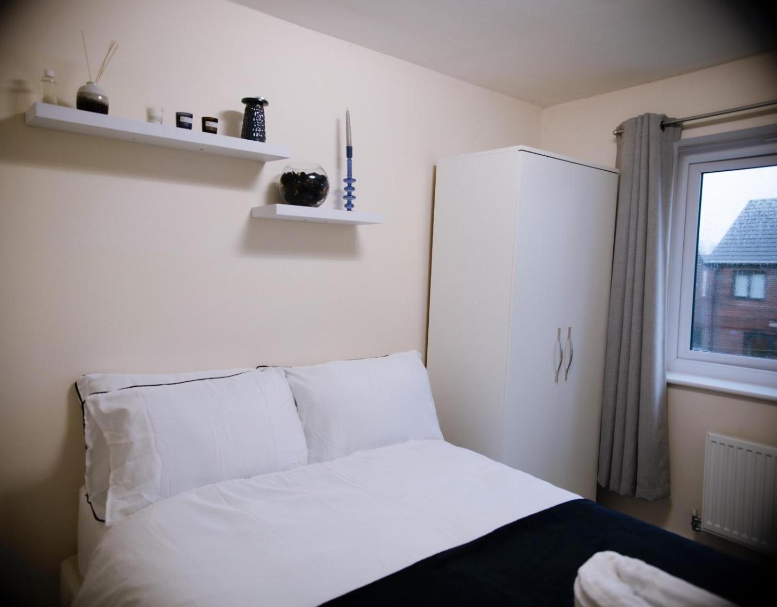 Free Parking | Etihad Stadium | Self Check- In Holiday home Manchester