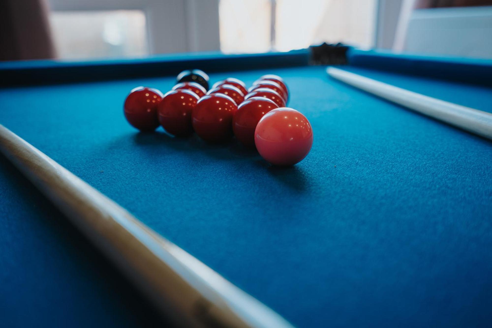 Sunset - Coop Live - Etihad - Pool Table Holiday home