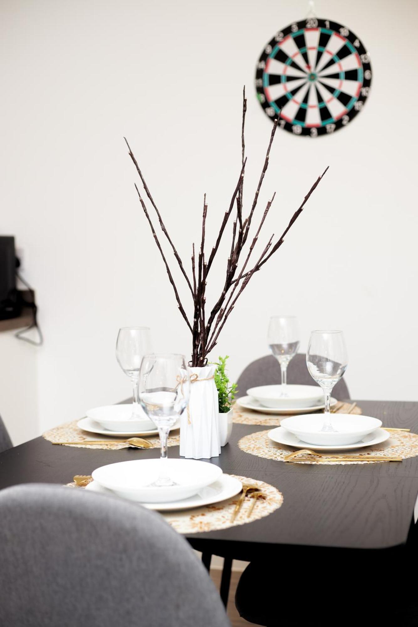 Obi's House&suites - Luxury 2bed Duplex With Balcony Apartment *