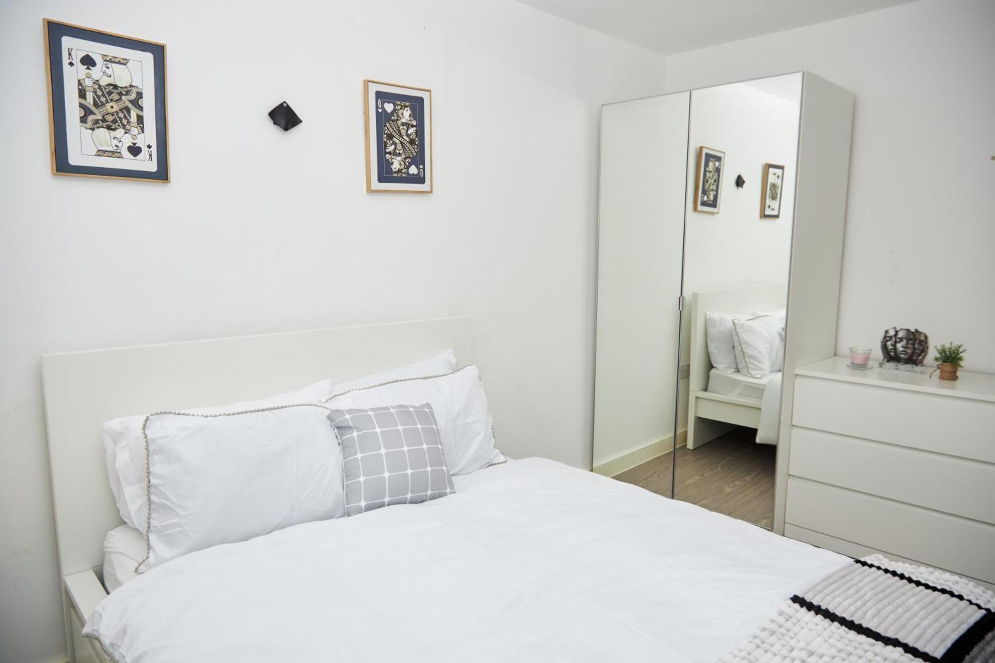 Obi's House&suites - Luxury 2bed Duplex With Balcony Apartment