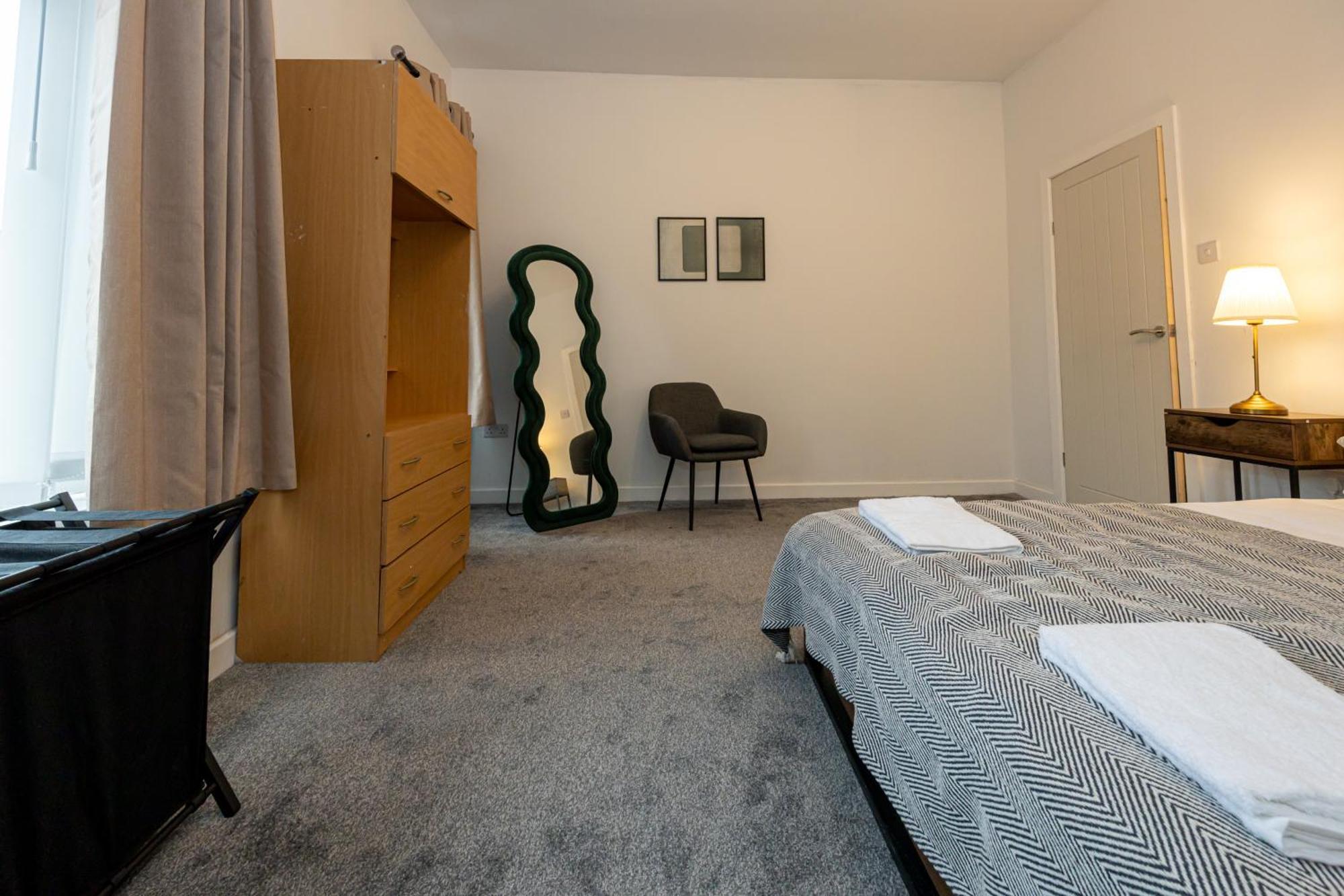 Holiday home New Listing - Stunning 3 Bedroom Levenshulme Sleeps 7 *