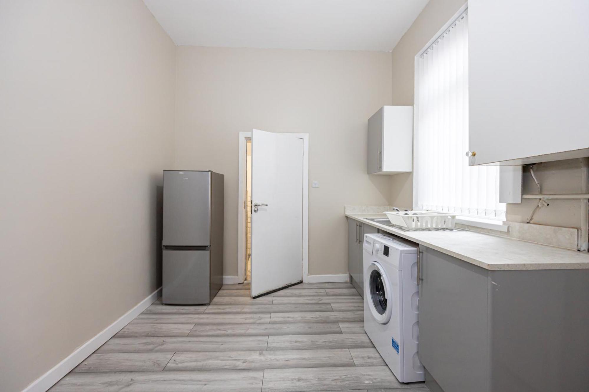New Listing - Stunning 3 Bedroom Levenshulme Sleeps 7 Holiday home Manchester
