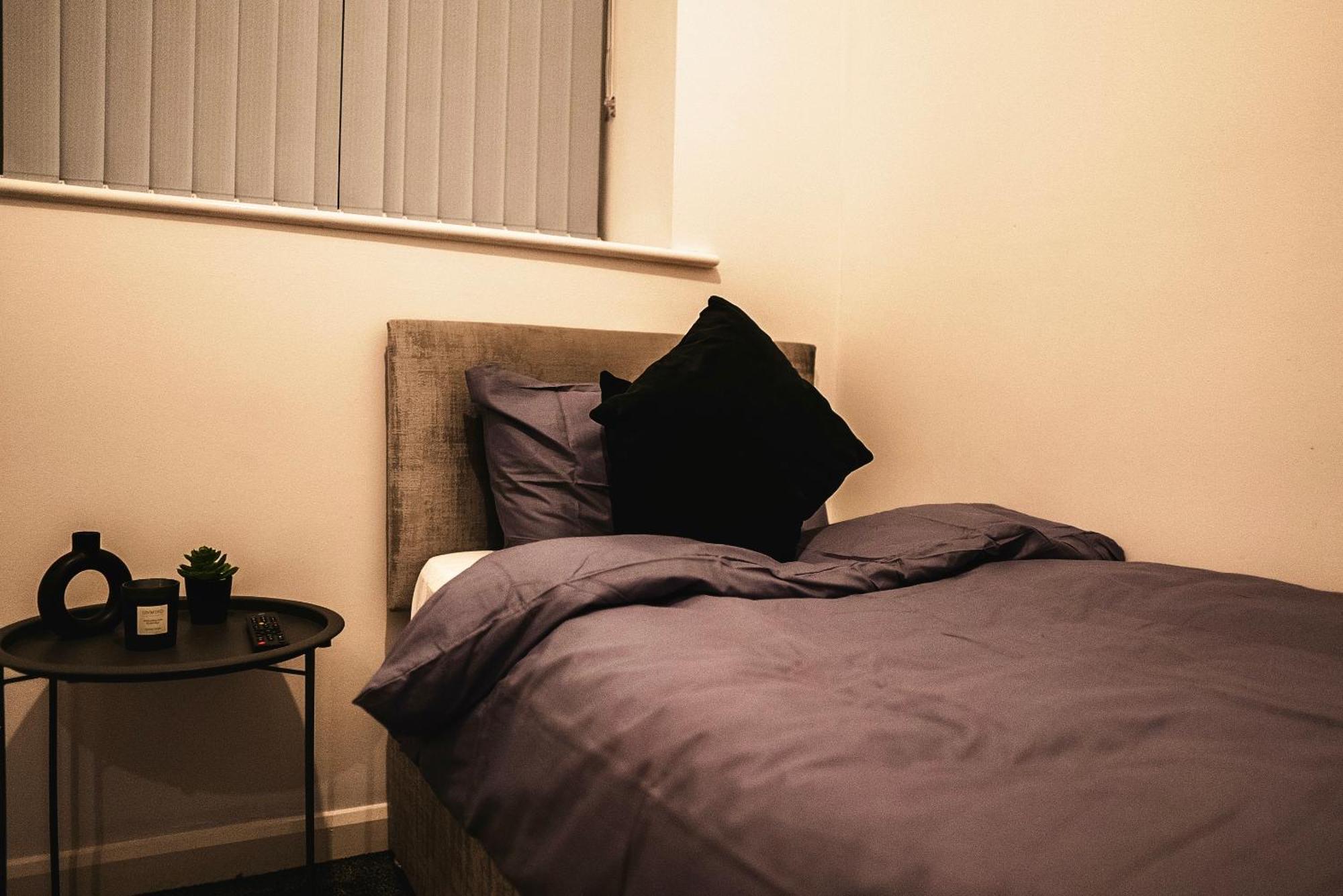 M1 - Blue Lagoon Apartment Manchester