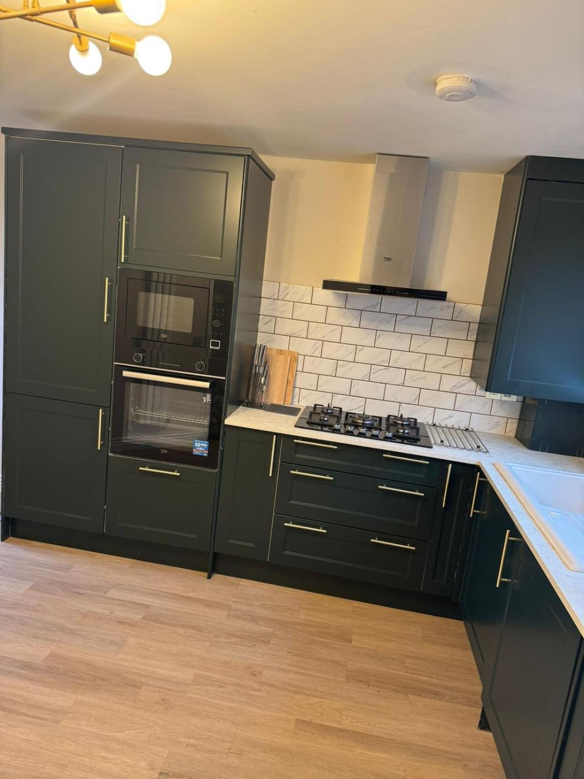 Stylish 5 Mins To Center Holiday home *