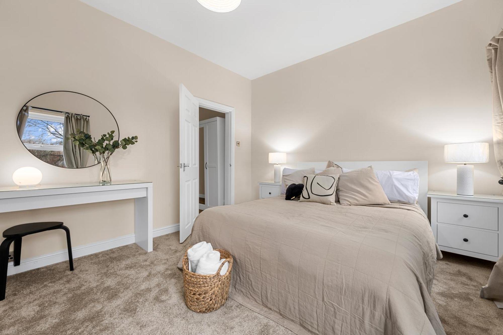 Blissful Breaks Near Old Trafford Stadium *