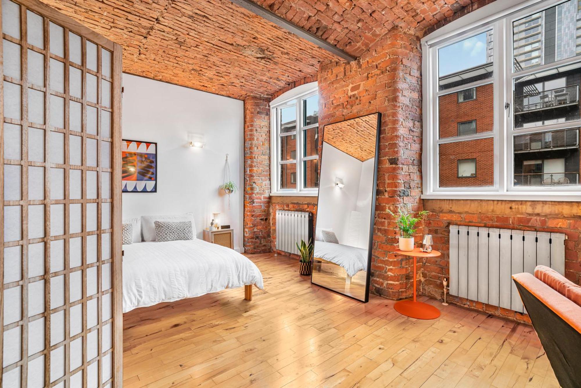 Central Studio Apartment
