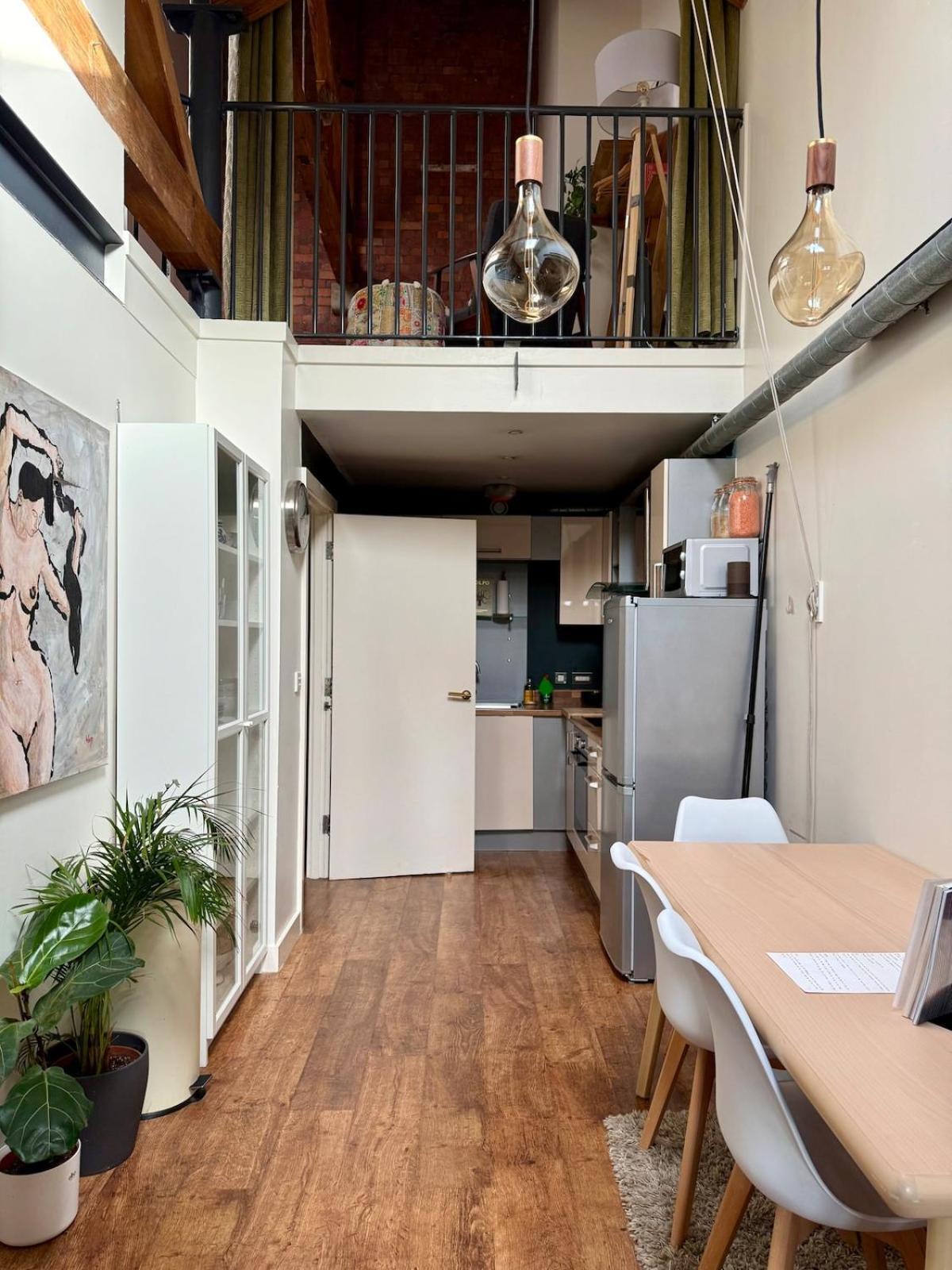 Lovely 2-bed Loft In Centre Apartment Manchester