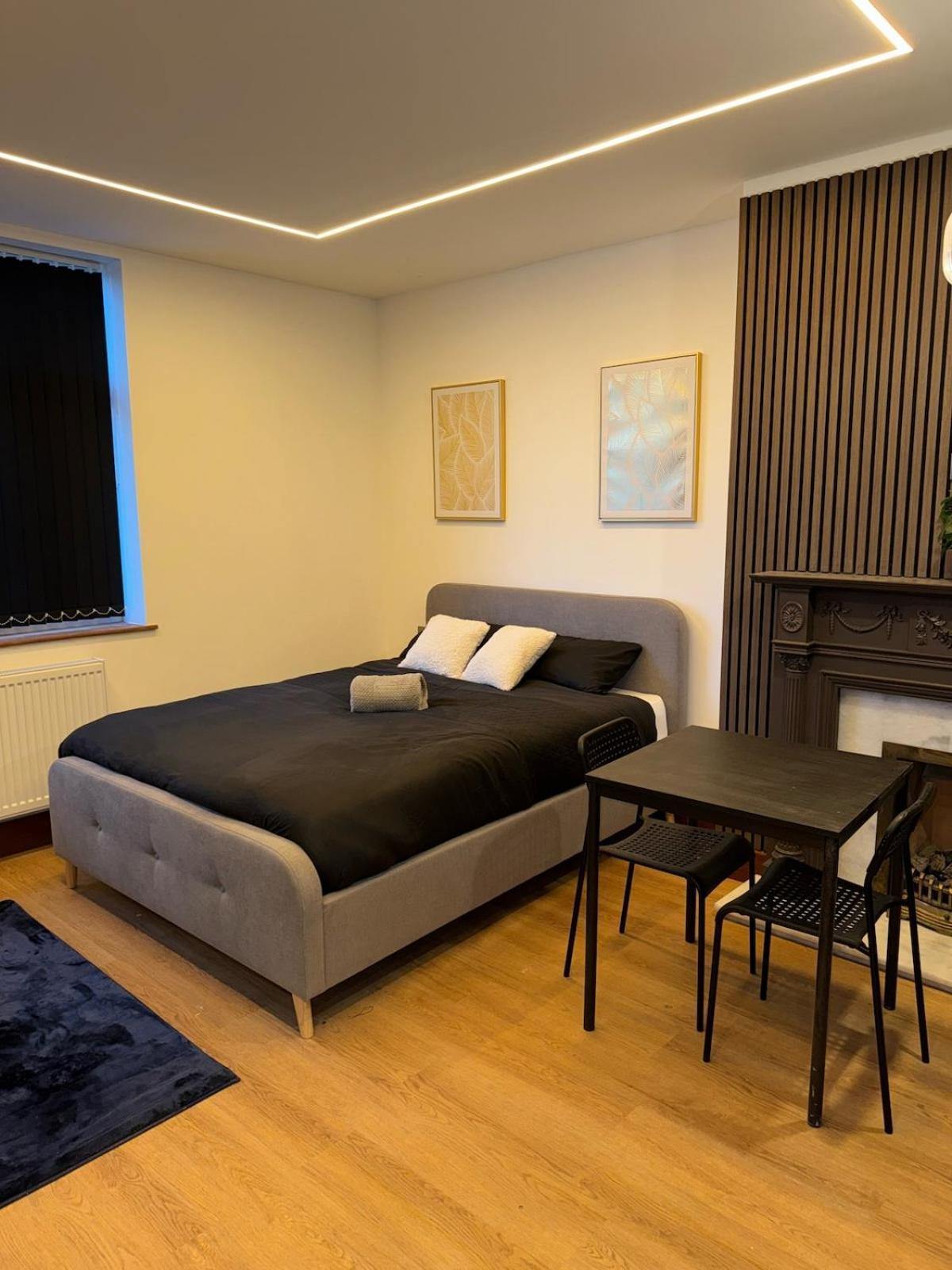 M16 Deluxe - 3 Apartment *