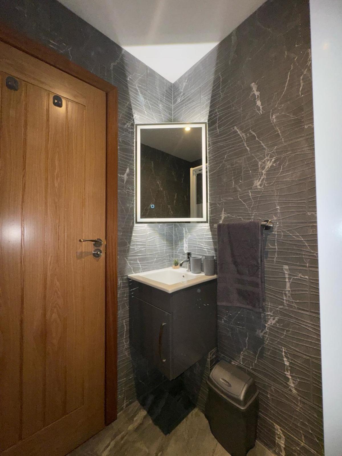 Apartment M16 Deluxe - 3 Manchester