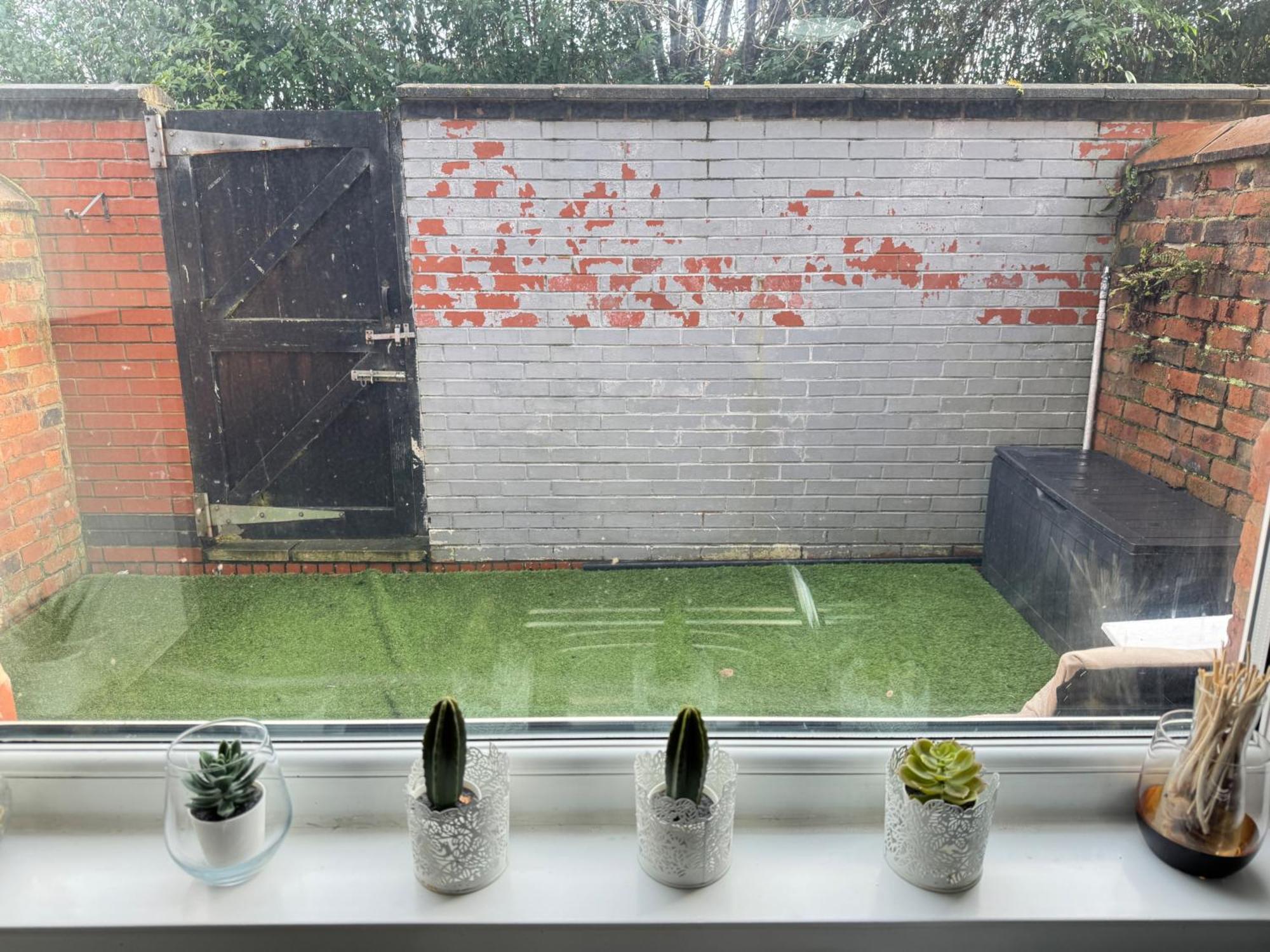 - House - Sleeps 6 - Parking - Garden