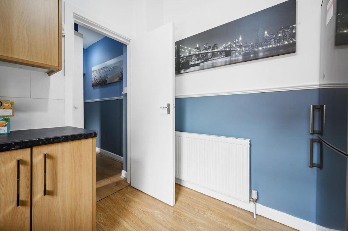 Apartment Mega Flat Near Centre And Etihad Stadium *