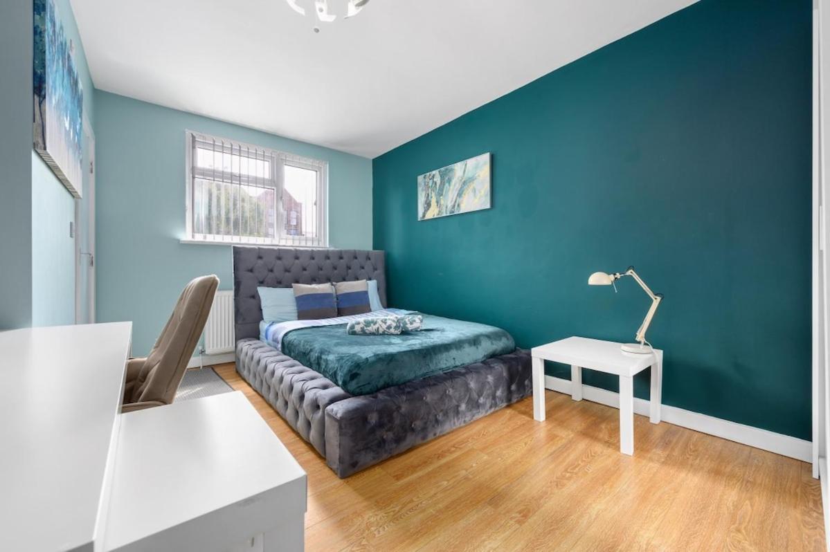 Apartment Mega Flat Near Centre And Etihad Stadium *
