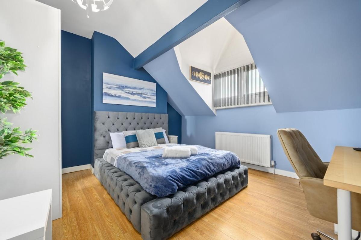Mega Flat Near Centre And Etihad Stadium Manchester