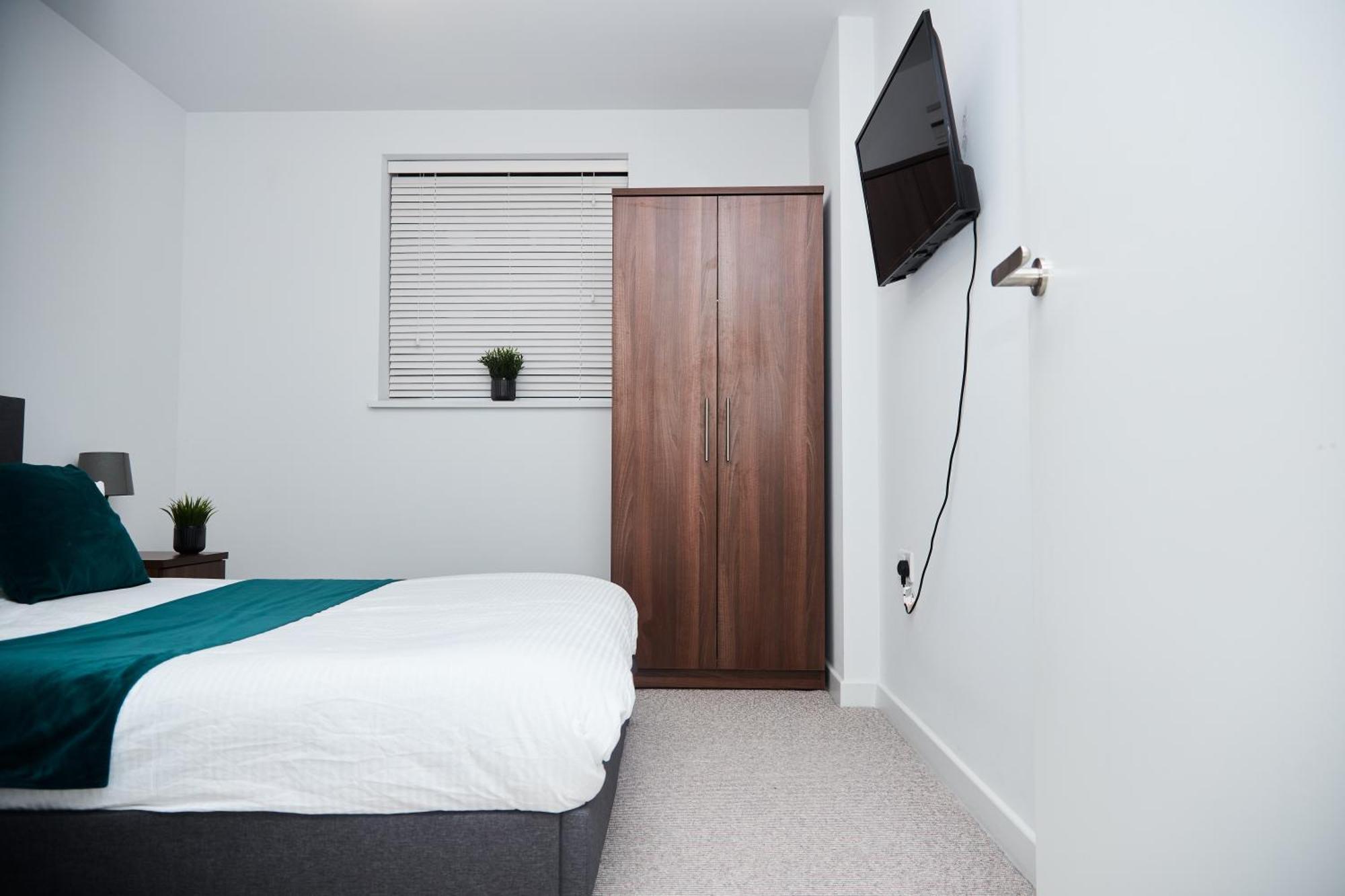 Luxury 2 Bedroom And Bathroom In With Balcony Appartement