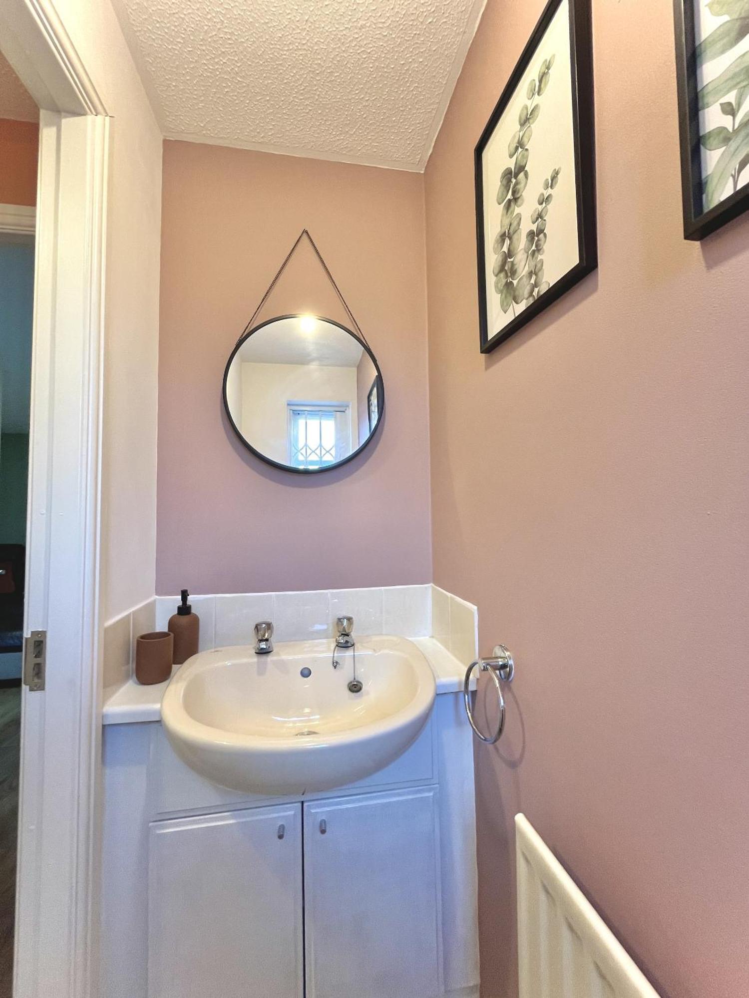 Holiday home Ideal 3-bed Stay-away-home Area
