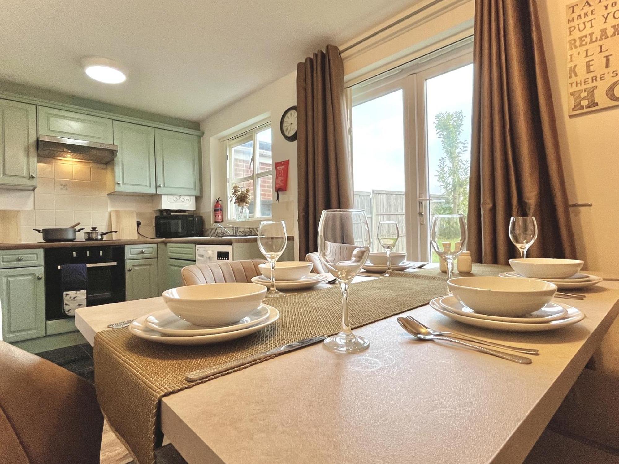 Holiday home Ideal 3-bed Stay-away-home Area *