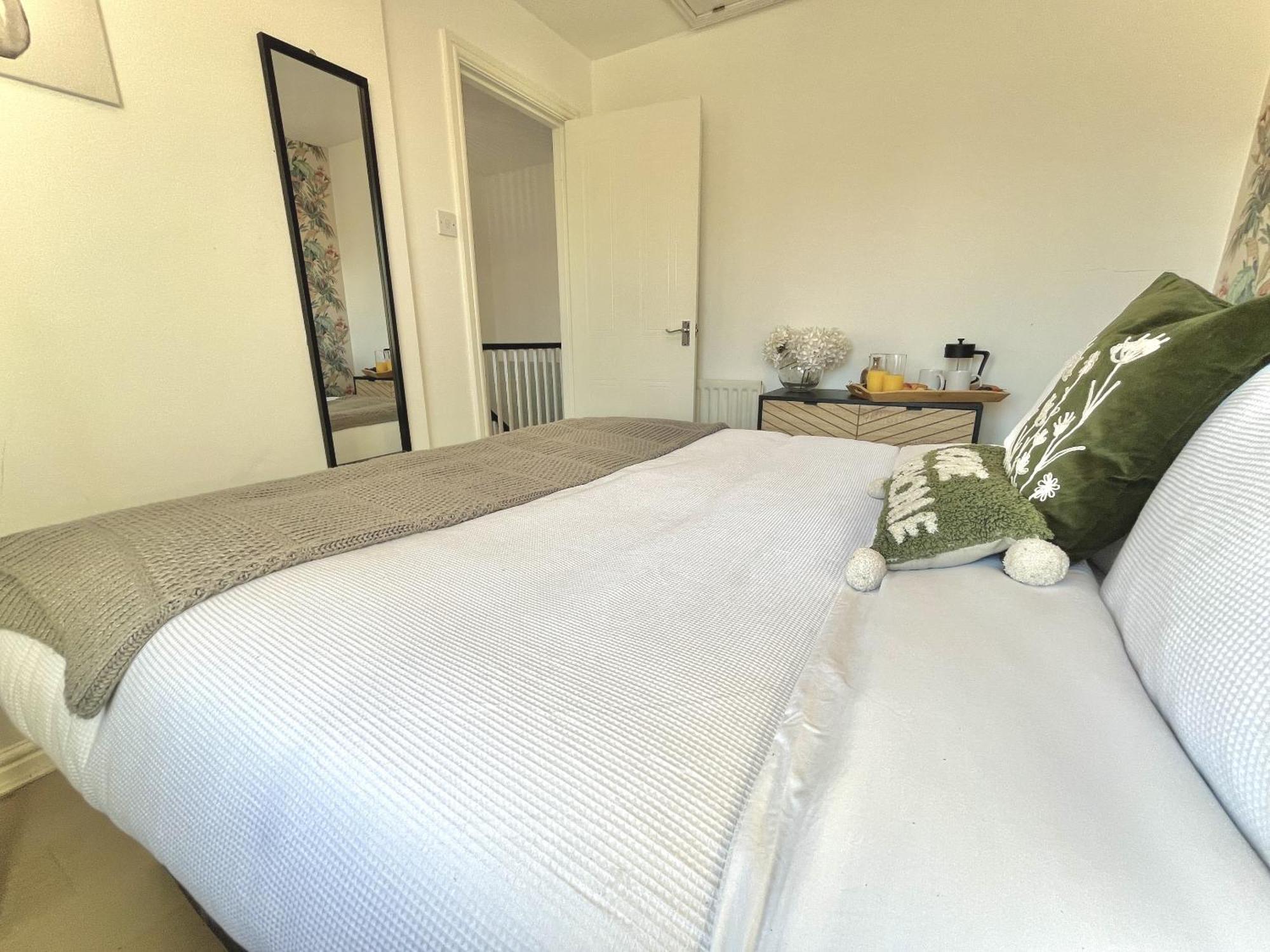 Holiday home Ideal 3-bed Stay-away-home Area *