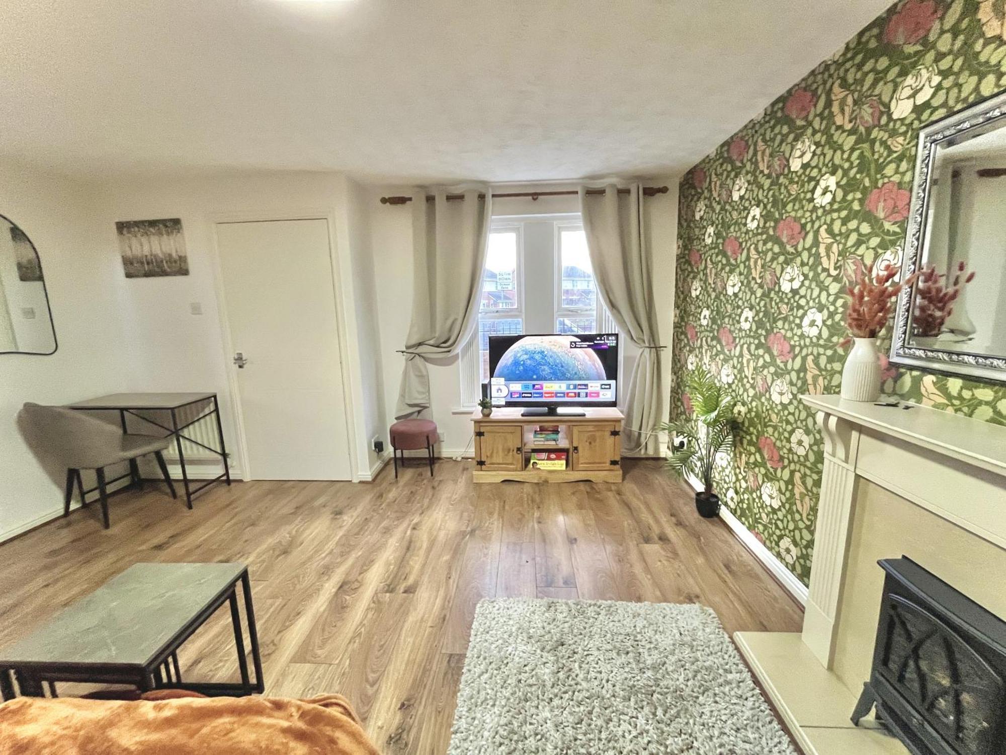 Ideal 3-bed Stay-away-home Area * Manchester
