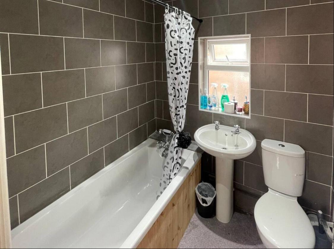Luxestay - Double Close To Old Trafford, Centre Homestay *