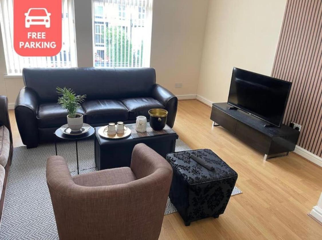 Homestay Luxestay - Double Close To Old Trafford, Centre Manchester