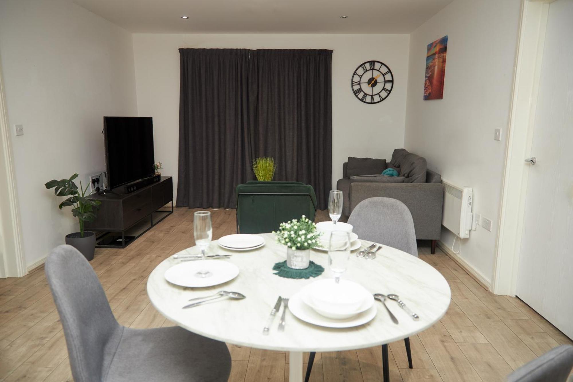 Guest house Luxury Ensuite With Shared Living And Kitchen *