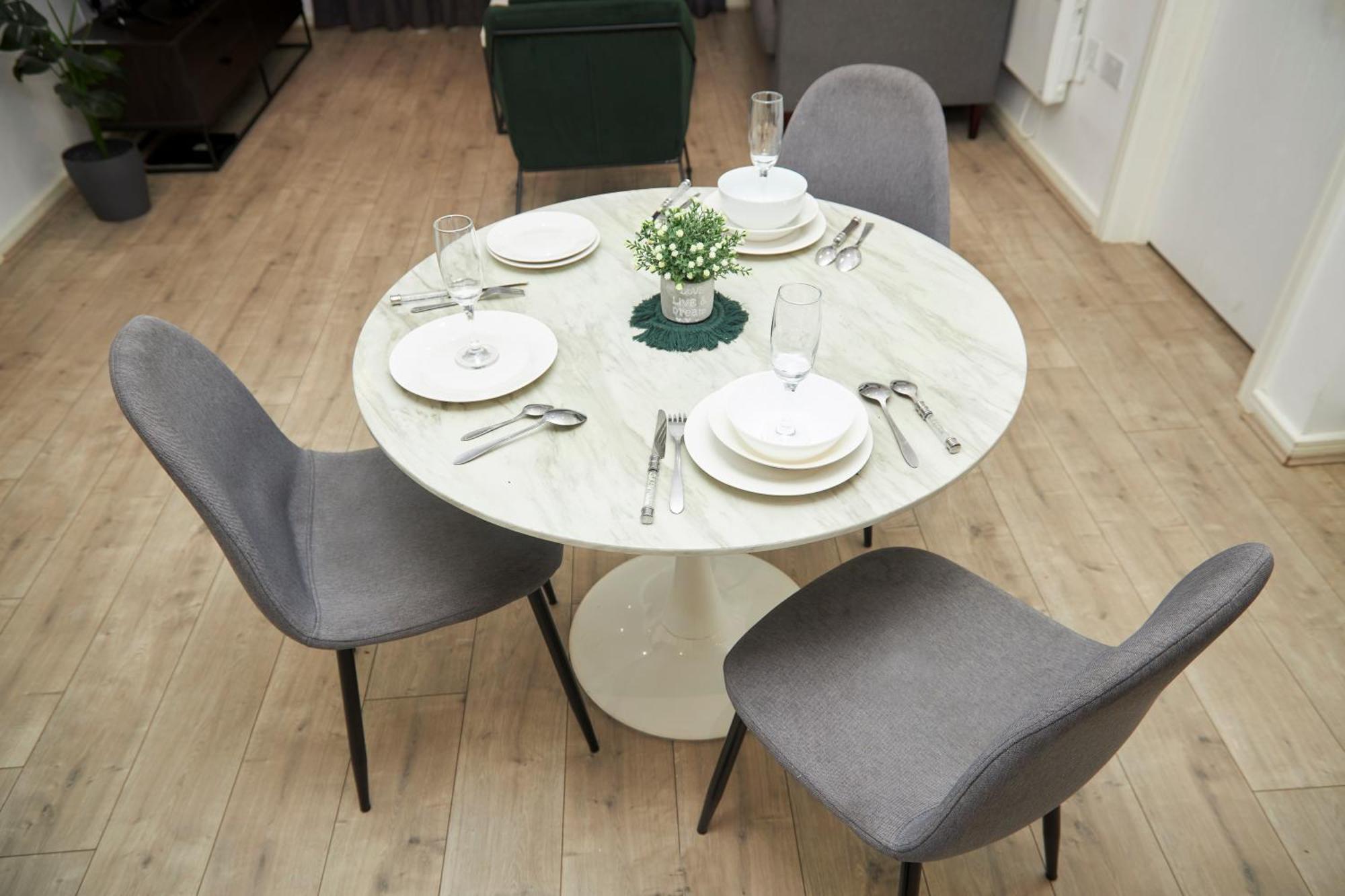 Guest house Luxury Ensuite With Shared Living And Kitchen *