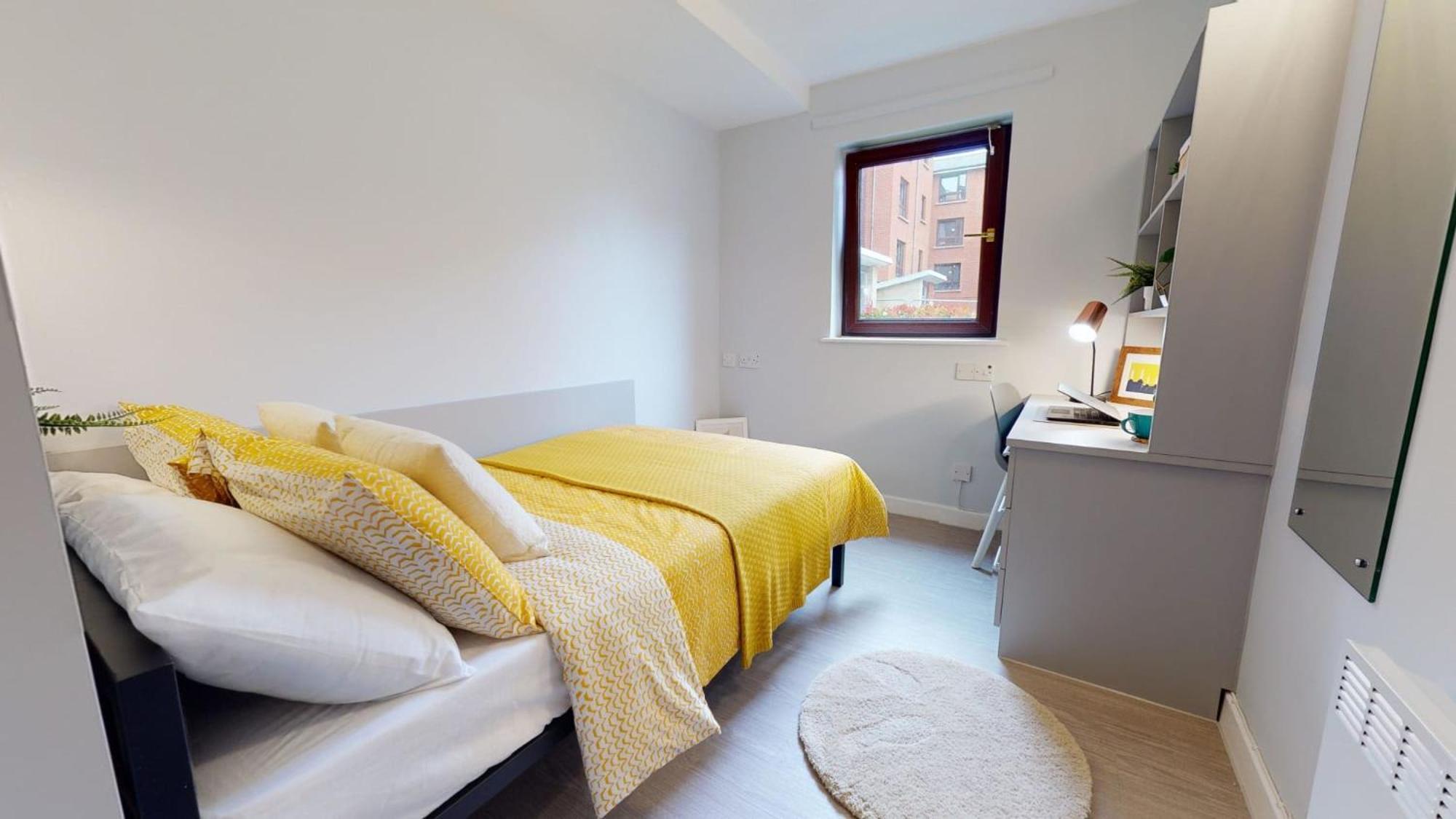 Experience Community Living At Daisy Bank In Mcr Centre