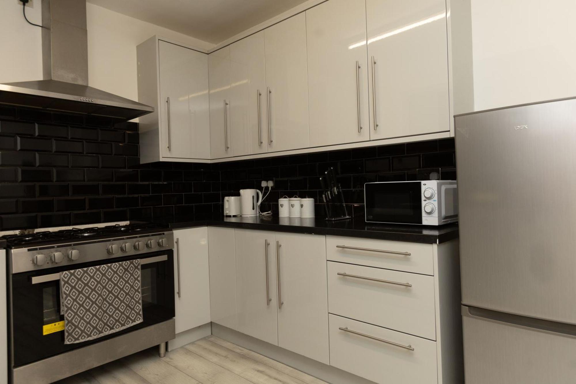 Charming Victorian Retreat 4br House In Holiday home Manchester