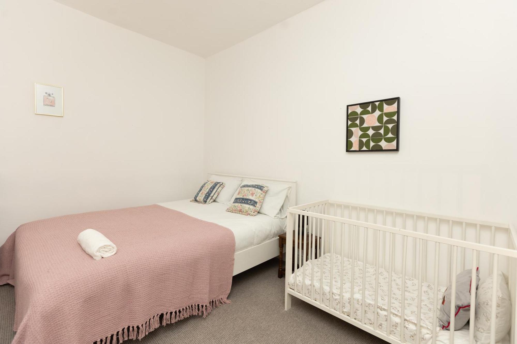 Charming Victorian Retreat 4br House In Manchester