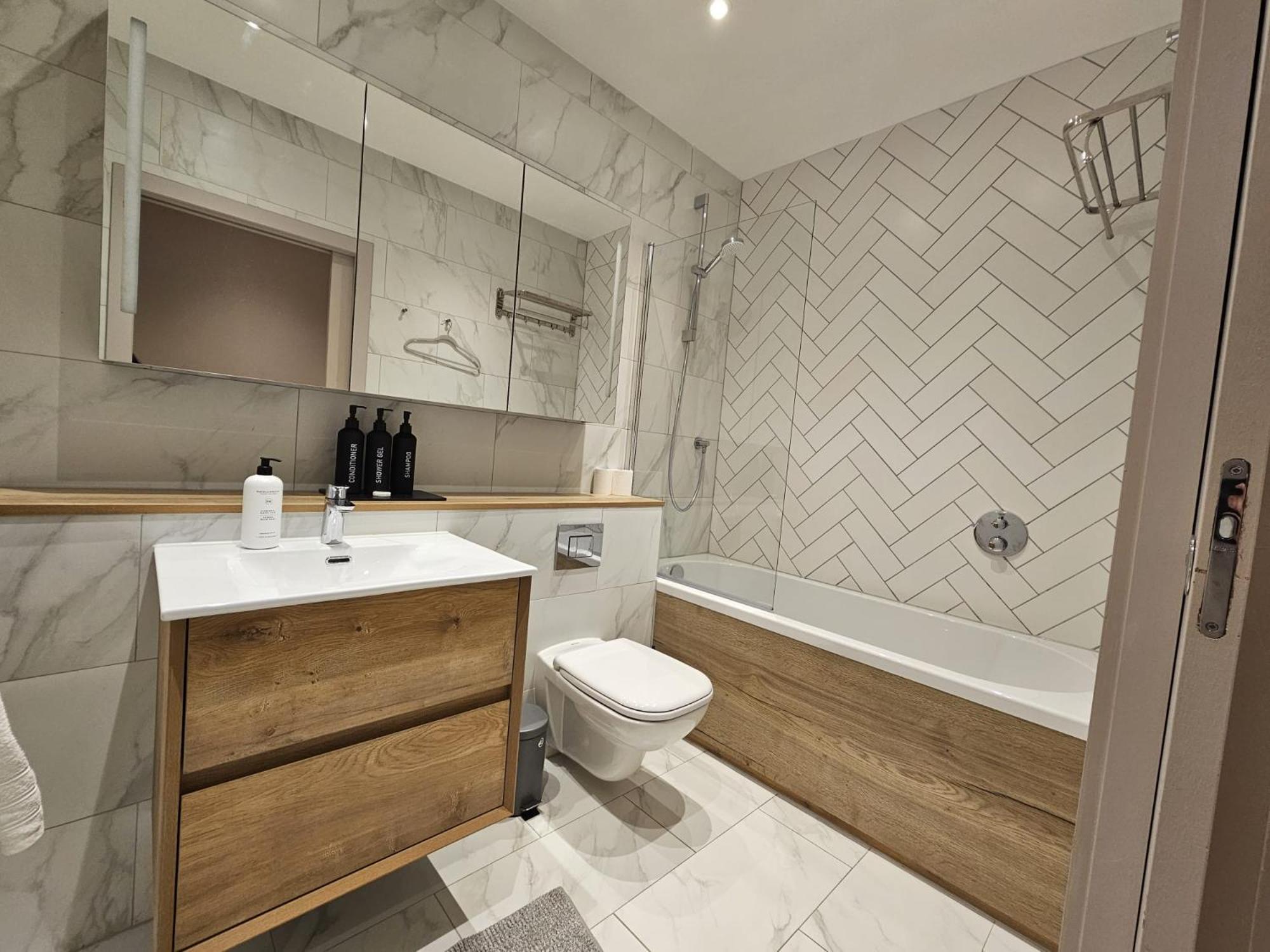 Modern 2br In Chinatown For Up To 8 Guests! Apartment Manchester