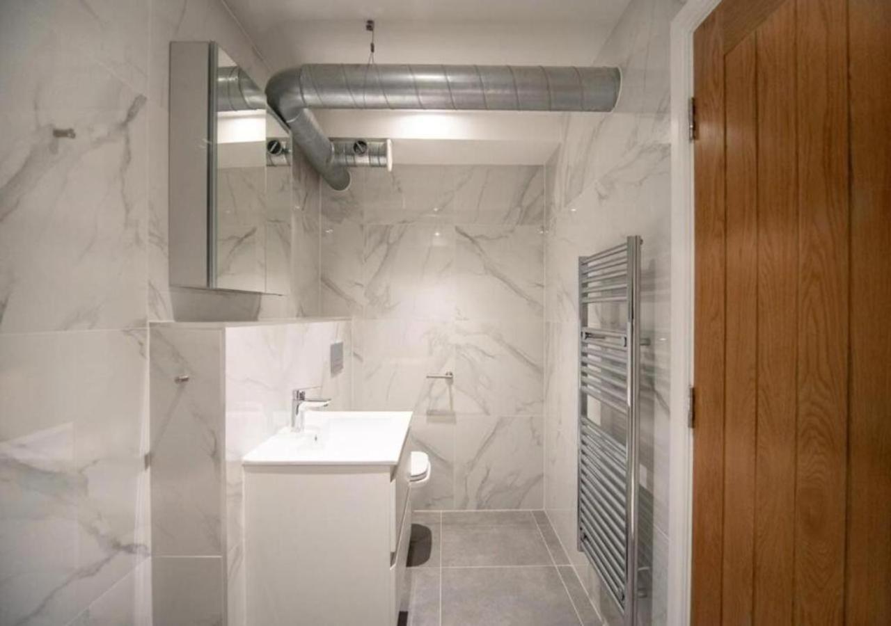 Apartment Depot By The Heim Residences *