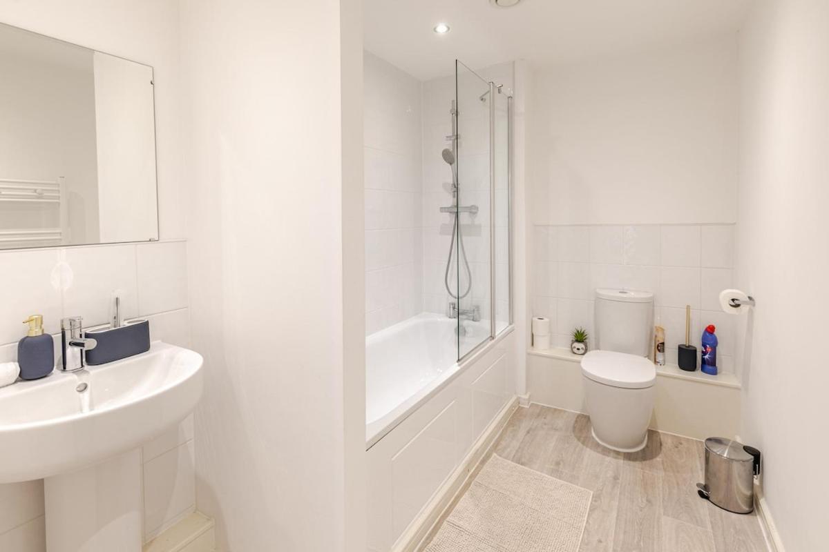Cjay Luxury Manchester