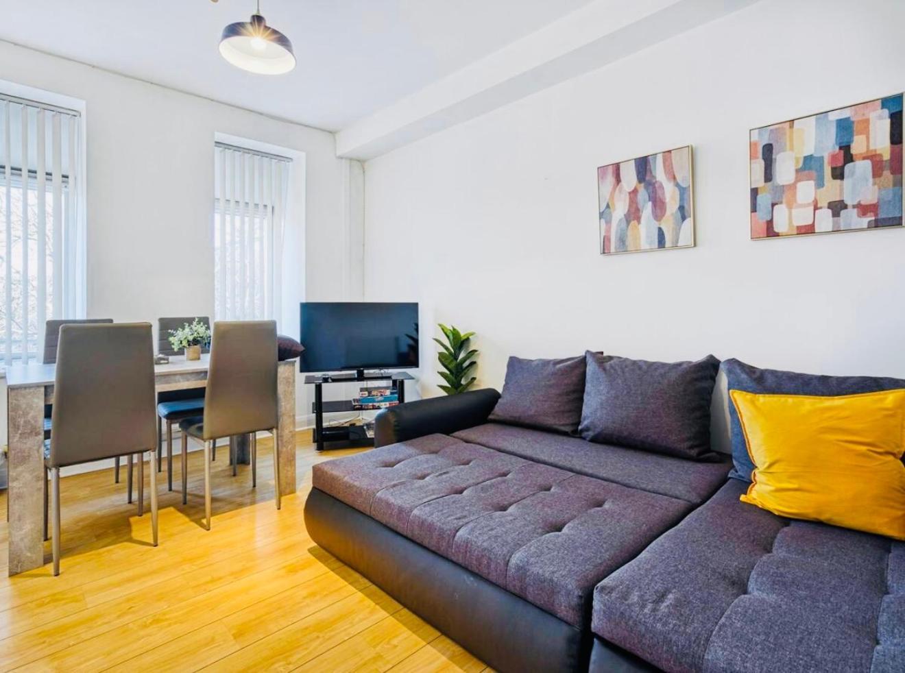 Apartment Cosy In The Heart Of Downtown With Parking *