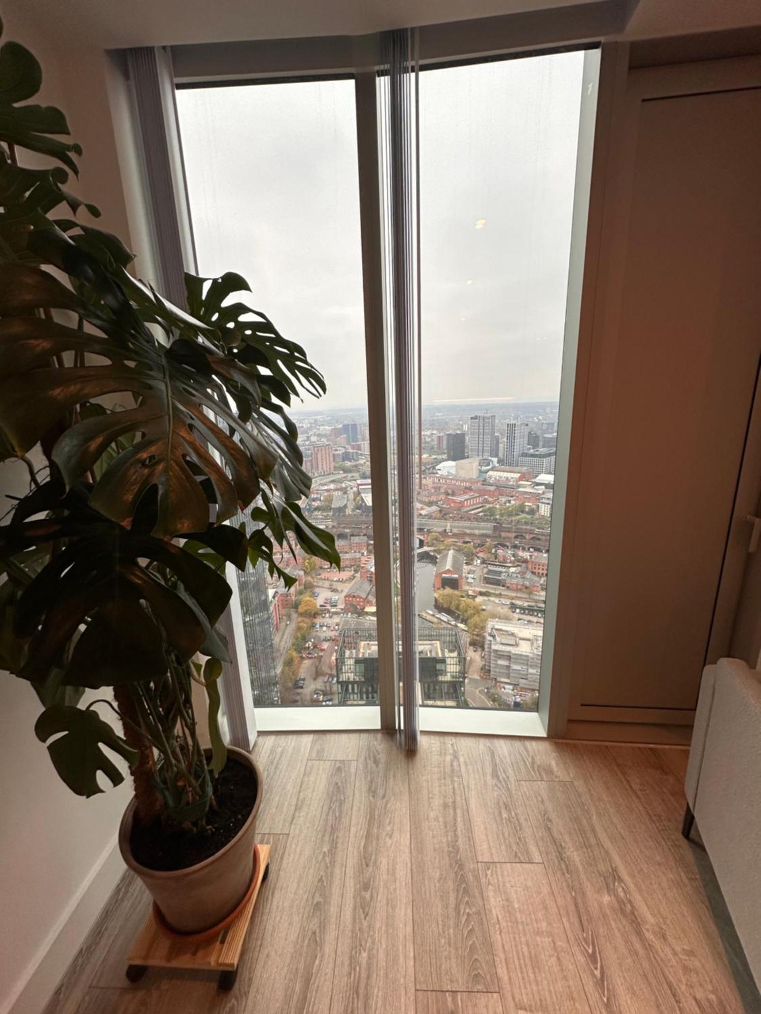Ahg Luxury Tower - 44th Floor With Stunning Views At * Manchester