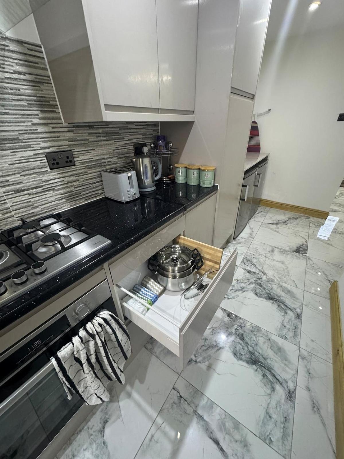Sindhu Luxury Manchester