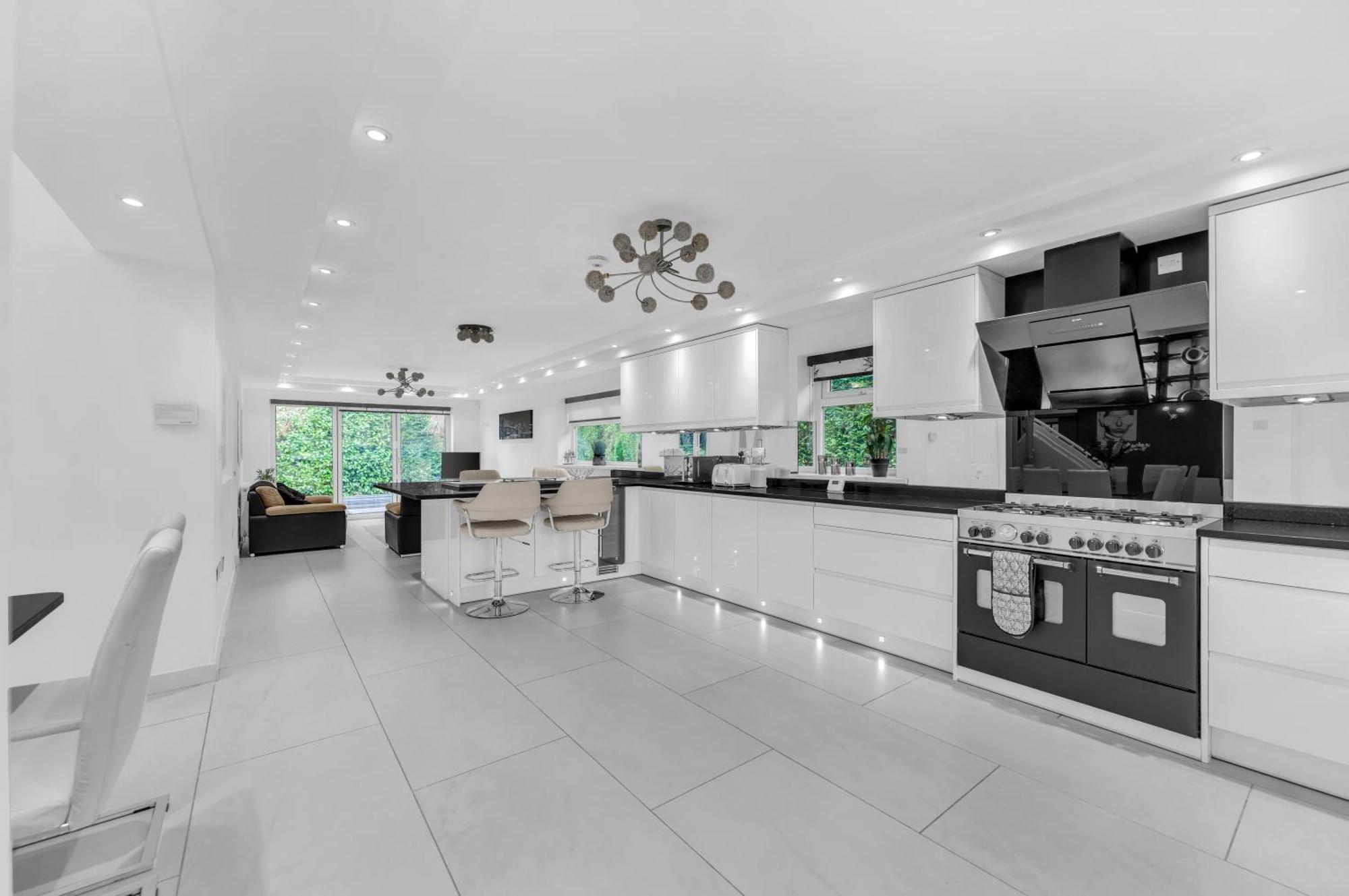 House Retreat - Sleeps 18 Manchester