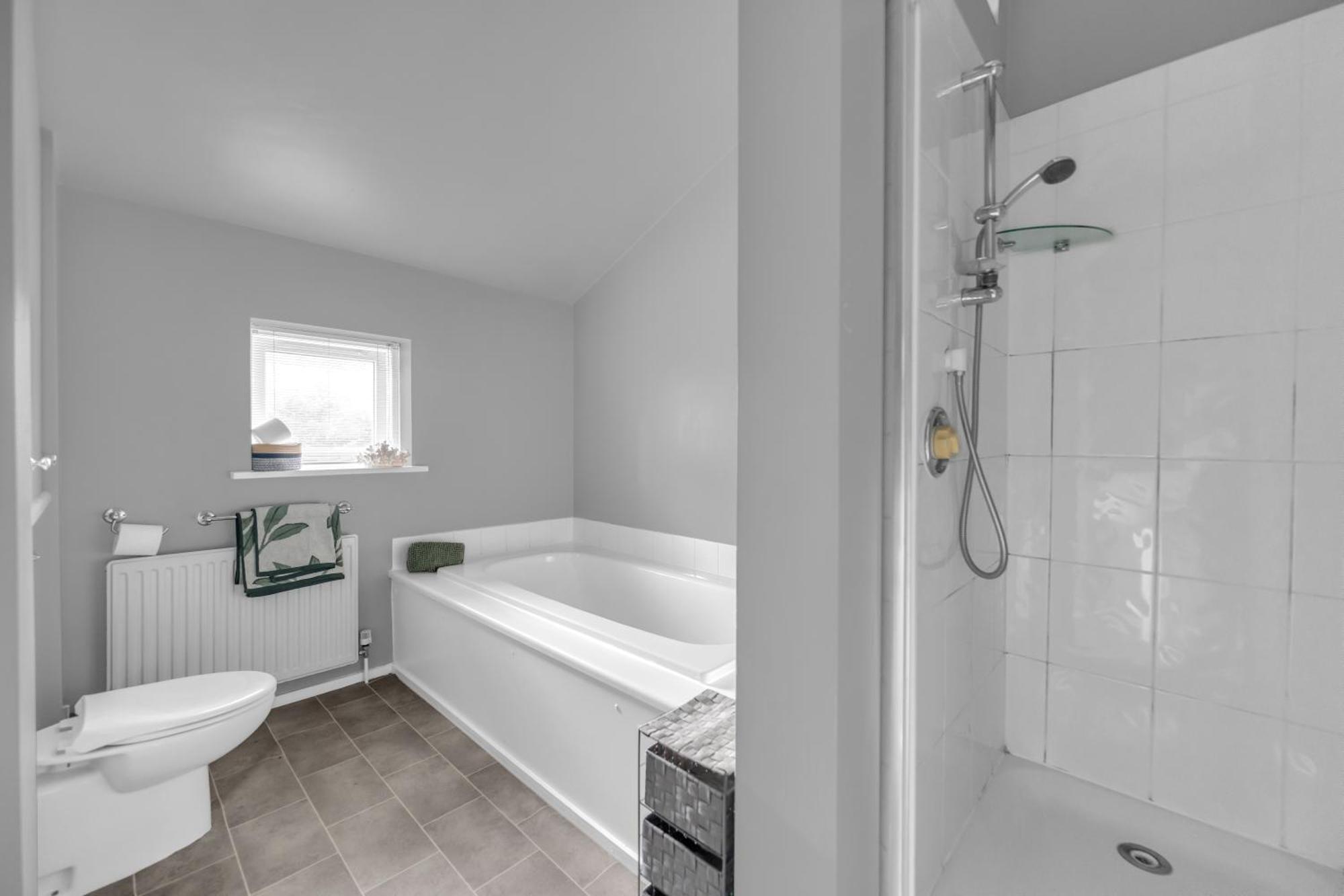 House Retreat - Sleeps 18 * Manchester