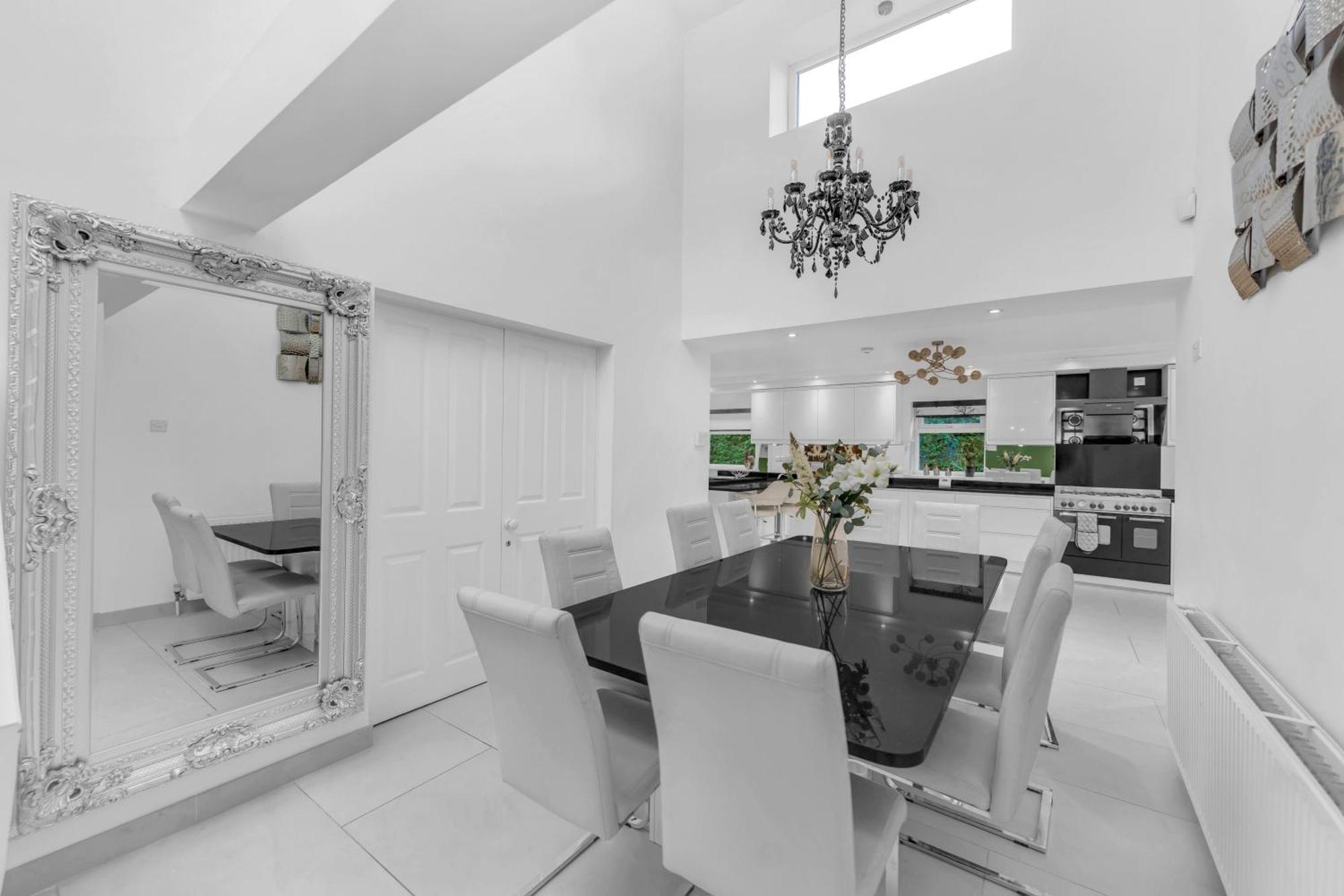 House Retreat - Sleeps 18 Holiday home *