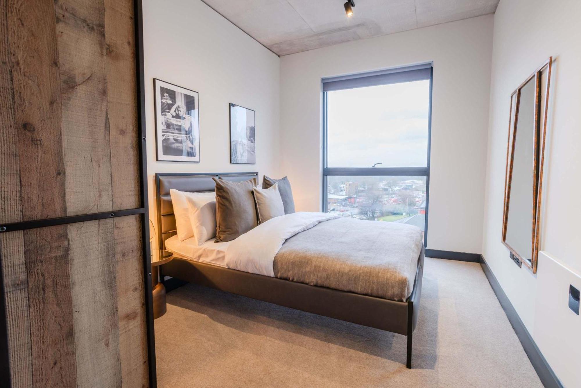 Marron 2br & Walks