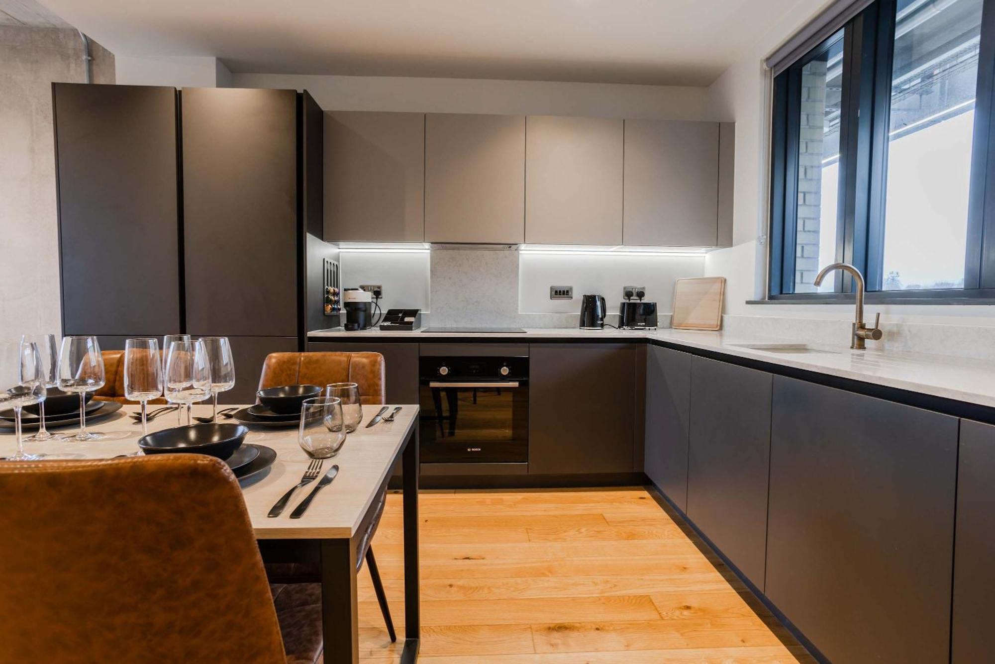 Marron 2br & Walks Apartment
