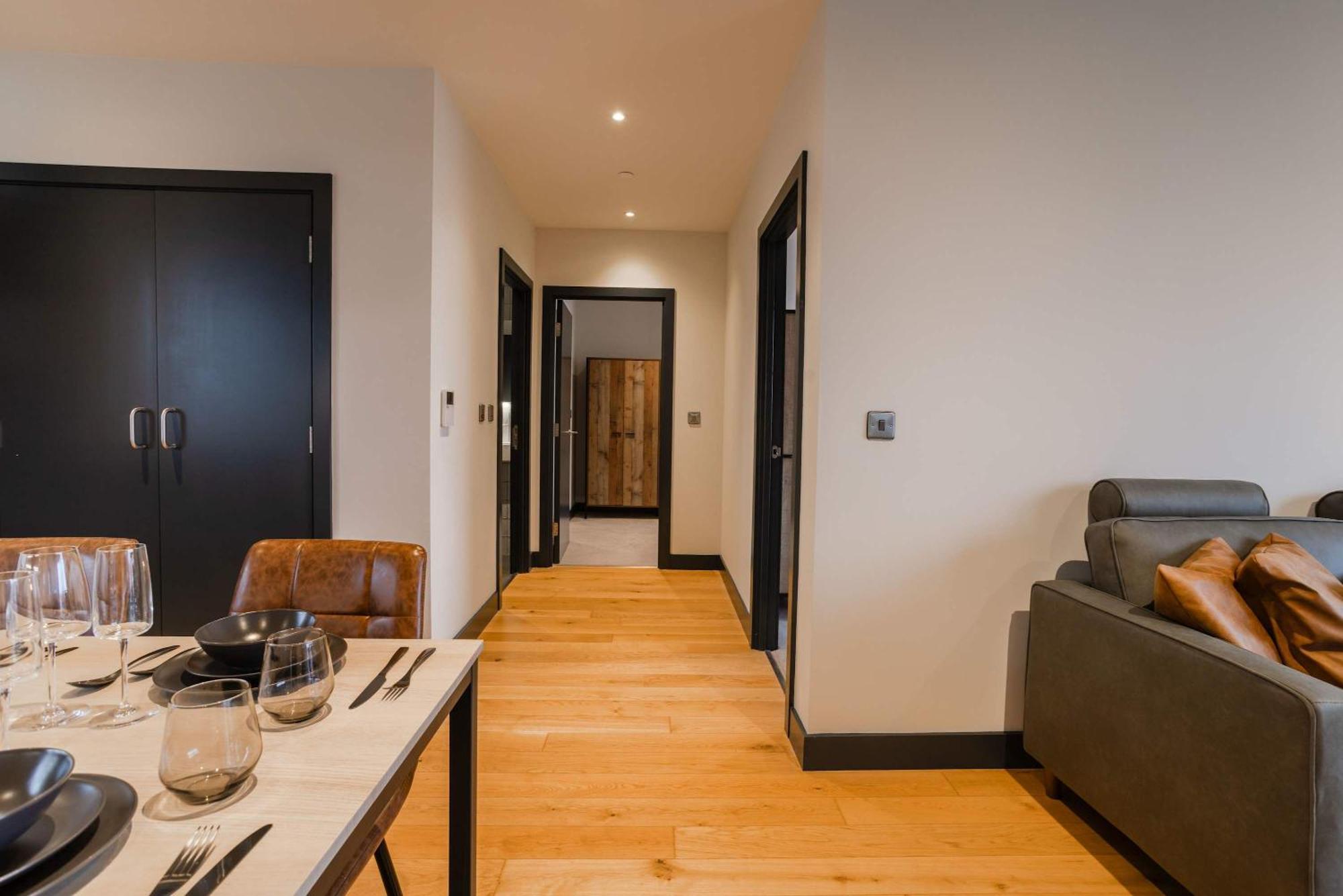 Marron 2br & Walks