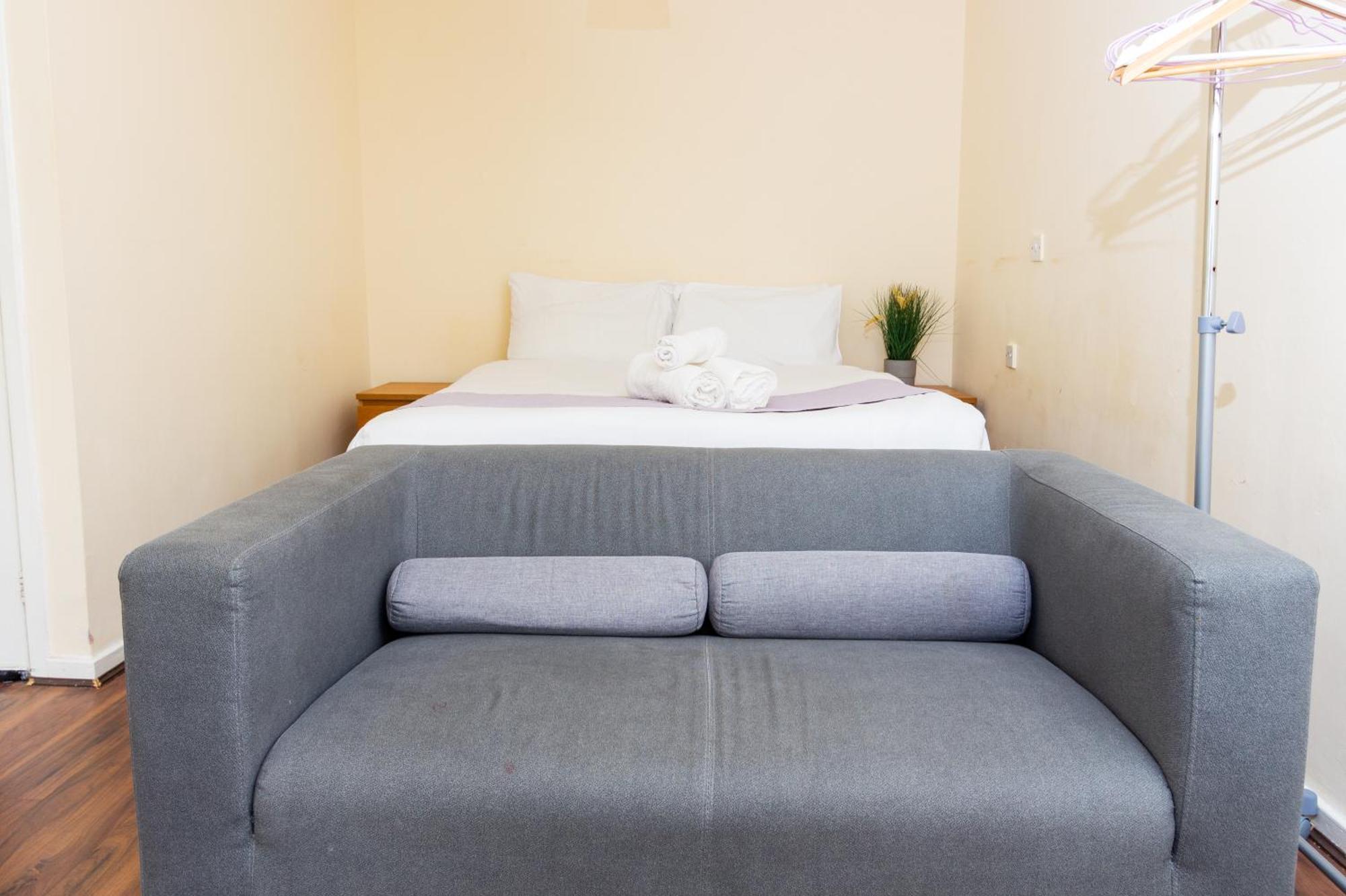 Cosy Stretford In A Prime Location Apartment *