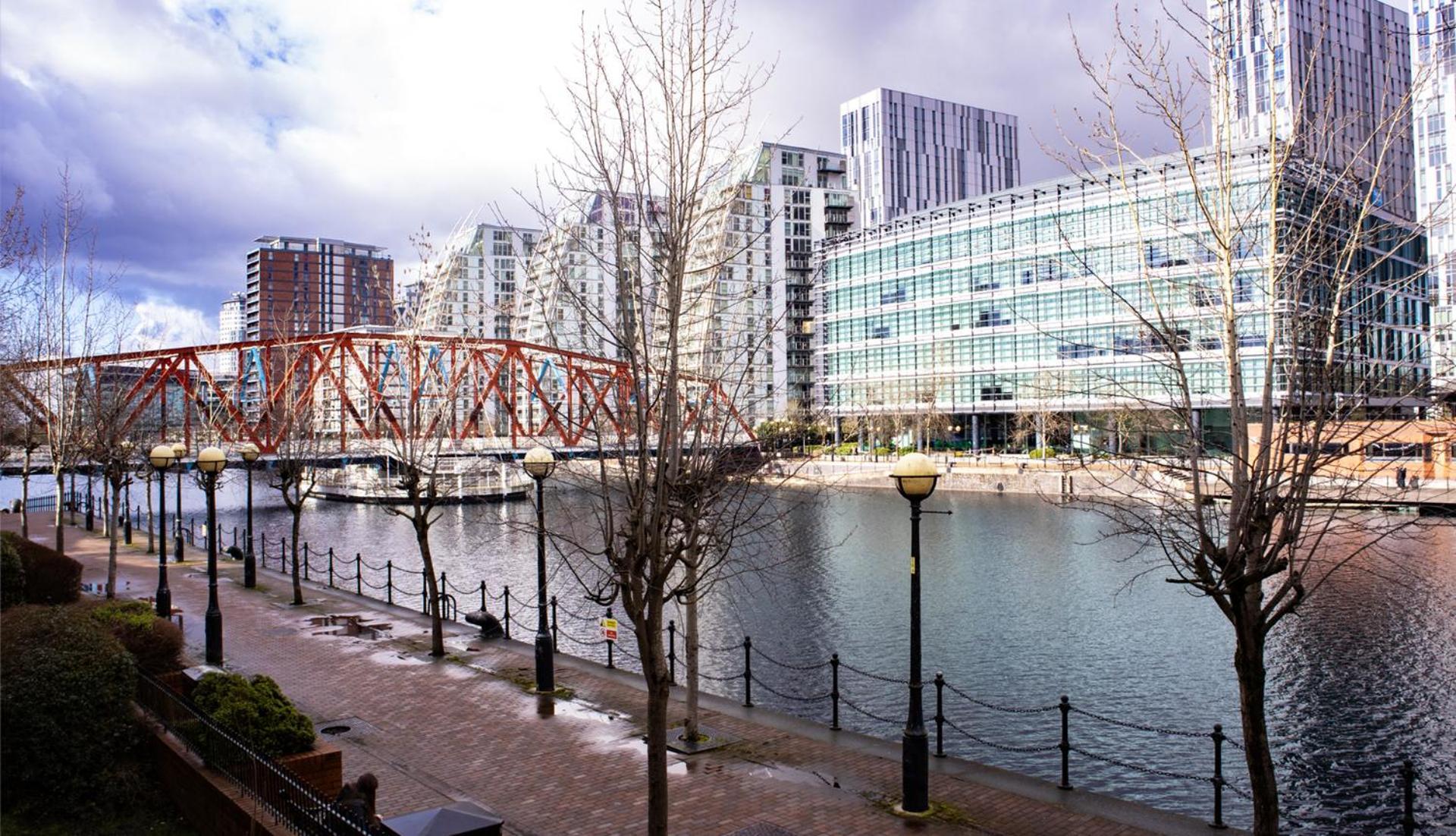 Great 2bed In Salford Quays With Water View Apartment *