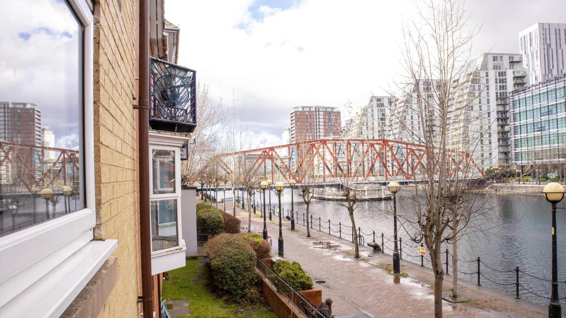 Great 2bed In Salford Quays With Water View Apartment Manchester