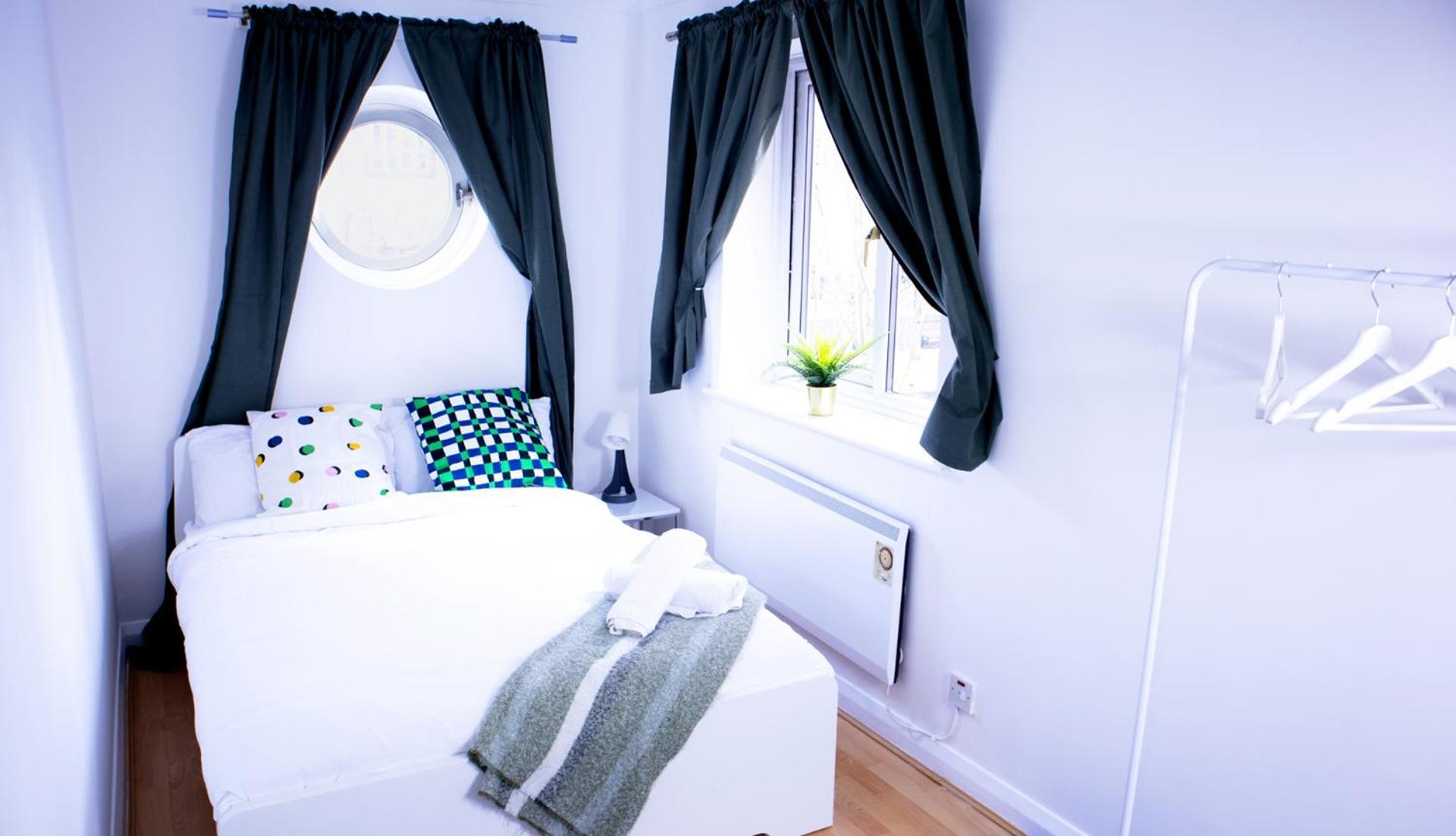 Apartment Great 2bed In Salford Quays With Water View *